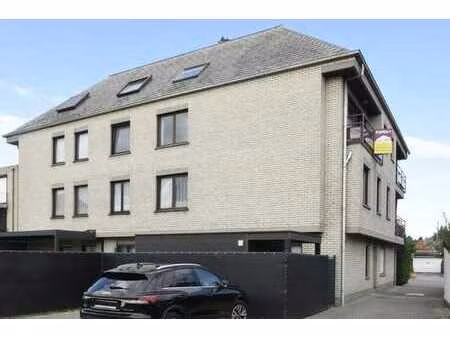 ruime duplex met 2 slaapkamers en garage