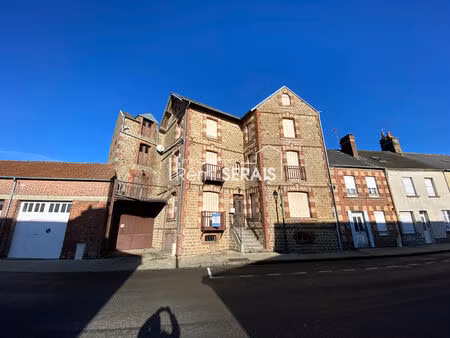 briouze - immeuble de centre ville