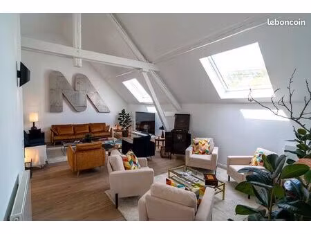 maison 9 pièces 290 m²