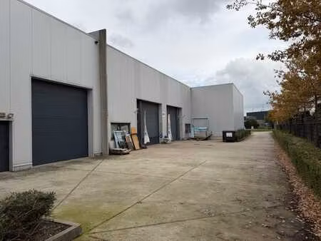 combinaison d'entrepôts à vendre