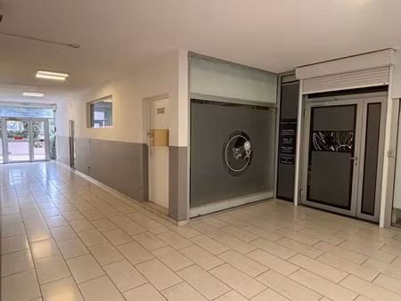 vente locaux professionnels 100 m² à la seyne-sur-mer (83500)  172 000 €