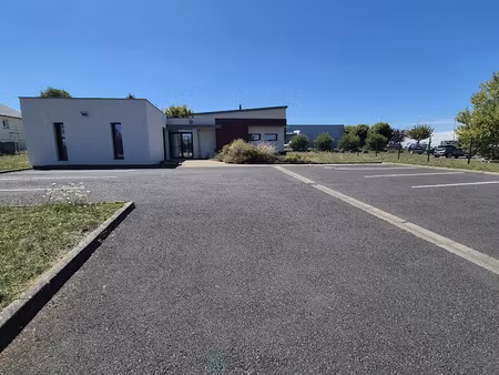 vente locaux professionnels 141 m² à montrichard (41400)  255 000 €