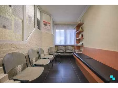 verrassend ruime hob met praktijk te sint-henricus