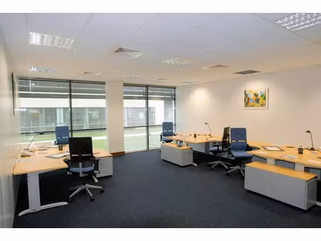 accès tout compris à un espace de travail professionnel pour 5 personnes à villepinte  par