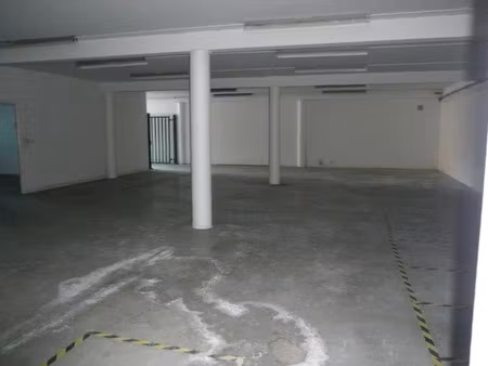 location locaux professionnels 8 pièces 366 m² à châteaubernard (16100)  2 813 €