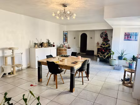 maison de caractère 7 pièces 211 m2 centre-ville de capd