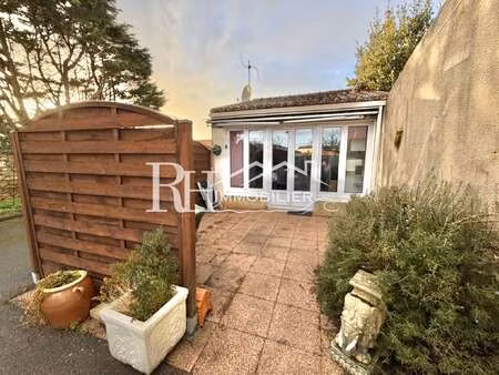 vente maison à brem-sur-mer (85470) : à vendre / 30m² brem-sur-mer