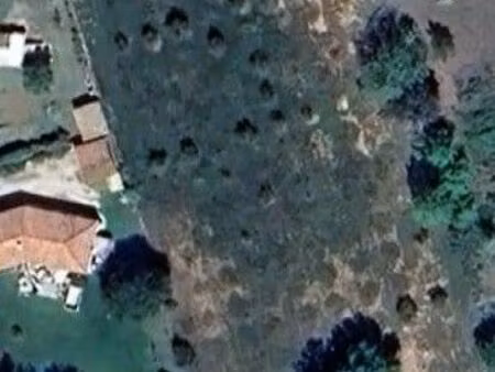 rare - terrain constructible 1160 m² - pourrières (83910)