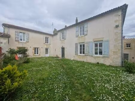 vente maison à tonnay-boutonne (17380) : à vendre / 240m² tonnay-boutonne