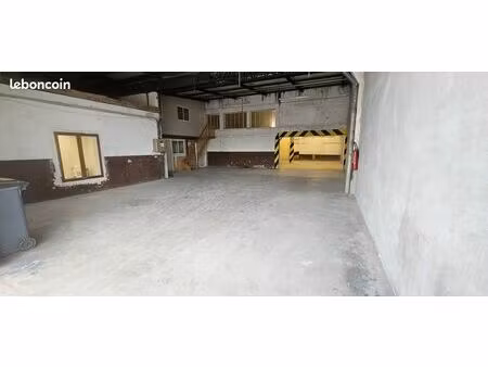 entrepôt 320 m2 avec bureaux sarrians