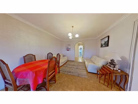 location meublée appartement 4 pièces 78 m² à champagne-au-mont-d'or (69410)  1 290 €