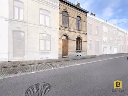 maison lumineuse 3 chambres avec jardin  caves et grenier