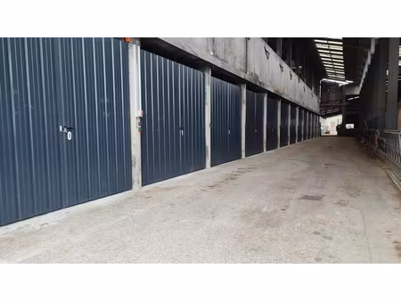 location parking 60 m² à massingy (74150)  360 €