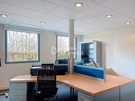 location locaux professionnels 400 m² à magny-le-hongre (77700)  6 000 €