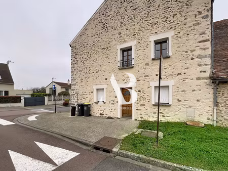 a louer : appartement t3 offrant le confort et l'intimité d
