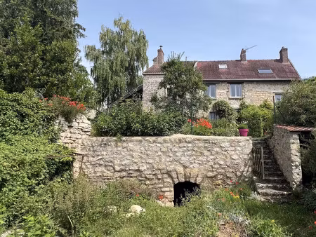 maison-9 pièces-dépendances-terrain de 985 m2