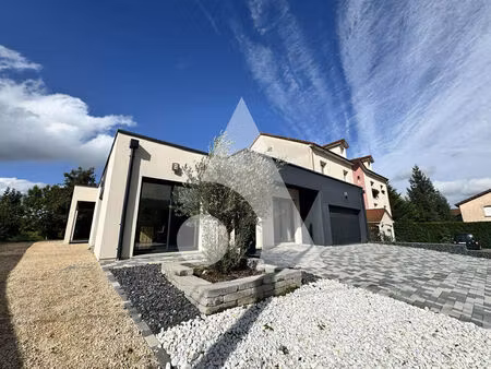 maison neuve de plain-pied ? prête à vivre ? neufchâteau