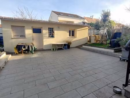 grande maison individuelle