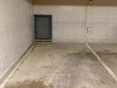 location emplacement parking