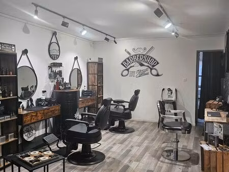 local commercial centre livarot