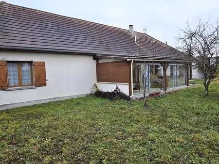 clérey  maison trois chambres.