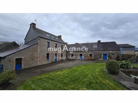 belle propriété avec dépendances et parcelle boisée