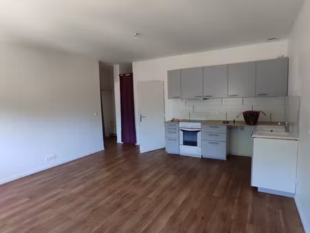 longvilliers : au calme et sans vis a vis