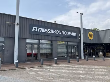 local commercial de 214 m² idéalement situé sur un axe très