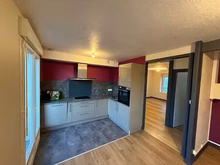 location appartement 4 pièces à carantec (29660) : à louer 4 pièces / 72m² carantec