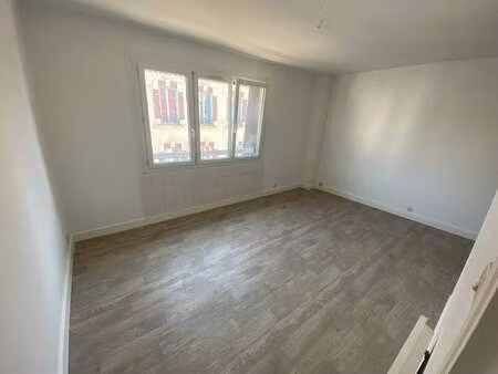 location appartement t1 à tourlaville (50110) : à louer t1 / 22m² tourlaville