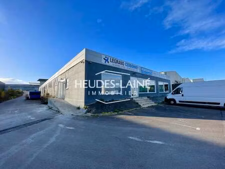 location bureaux et commerces à saint-senier-sous-avranches (50300) : à louer / 1100m² sai