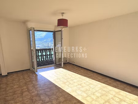 appartement spacieux situé au coeur de séez