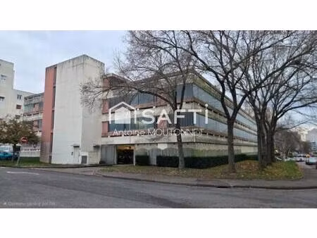 parking/local d'activité au cœur de grand-quevilly