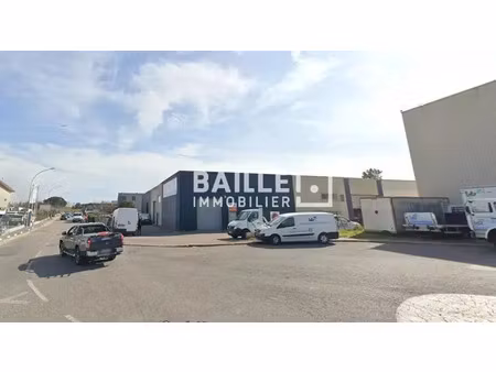 loue / sortie a8 la bocca  un entrepôt de 525 m2