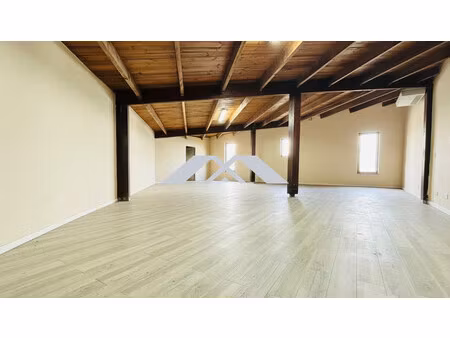 local commercial saint leu