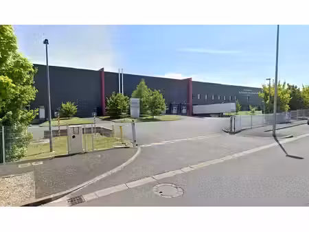 location entrepôt / local d'activités la chaussee st victor 20 505 m²