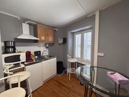 immeuble 12 pièces 220 m² à vendre / acheter puy-guillaume 63290 ? | era immobilier