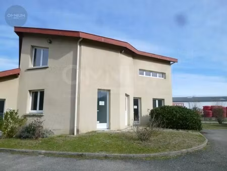 location local professionnel 52m² brignais 69530
