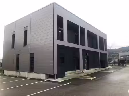 location local professionnel 120m² guilherand granges 07500