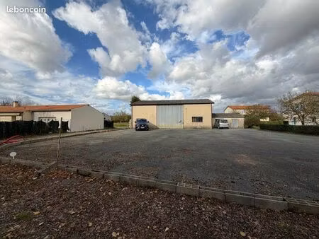 location grand garage entrepôt 250m2 eau électricité