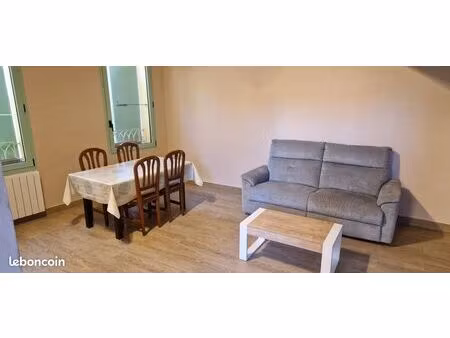 t2 à louer - rivesaltes centre