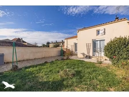 vente maison 3 pièces 99 m² sainte-radegonde (17250)
