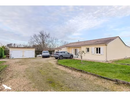 vente maison 5 pièces 120 m² à saint-martin-du-bois (33910)  247 220 €