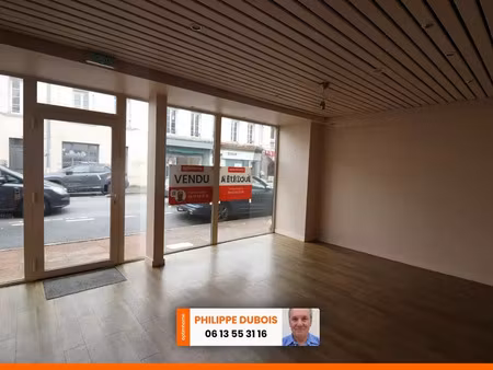 vente commerce 7 pièces 110 m² rochefort (17300)