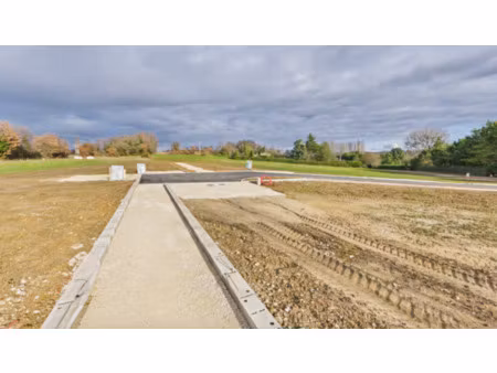 vente terrain 751 m² ambonil (26800)