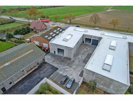 geïsoleerde nieuwbouwloods 9f (loods 5) (249m²) te huur op een industrie- ambachtzone te v