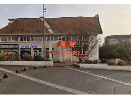 location local commercial