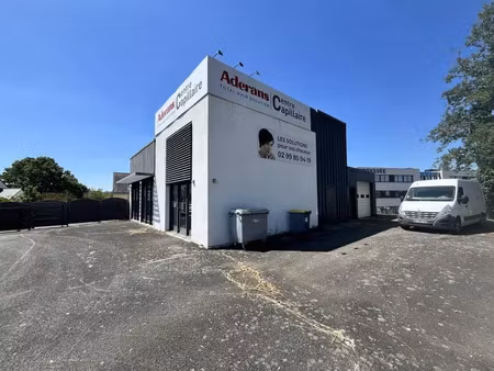 nouveaute : belle visibilité sur axe rennes - redon