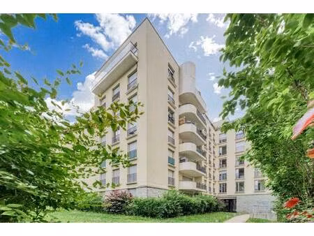 4 pièces lumineux à la plaine saint-denis cave et parking