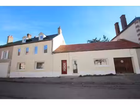 lucenay les aix  maison de ville de plus de 200 m2 habitables avec terrain et garage